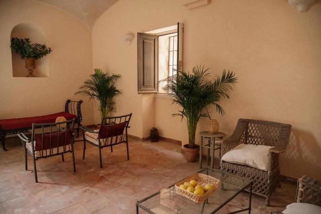 Caces Casa Aguila Casco Antiguo Patio Privado 아파트 외부 사진